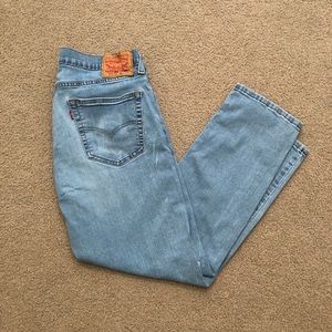 W 34 L 30 Levi’s light wash Jeans